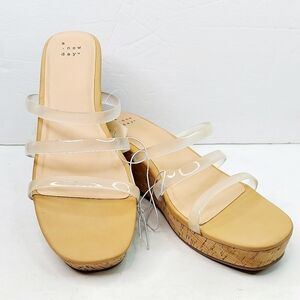 A New Day Women's Open Toe Platform Sandals Size 8 1/2 Nwt.